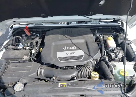 2018 Jeep Wrangler Jk Unlimited Altitude 4X4 from USA, damaged, VIN 1C4HJWEG6JL854077